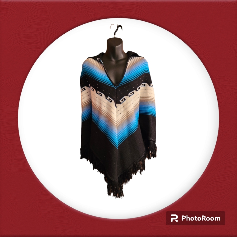 Aztec Print Shawl - Picture 2 of 2